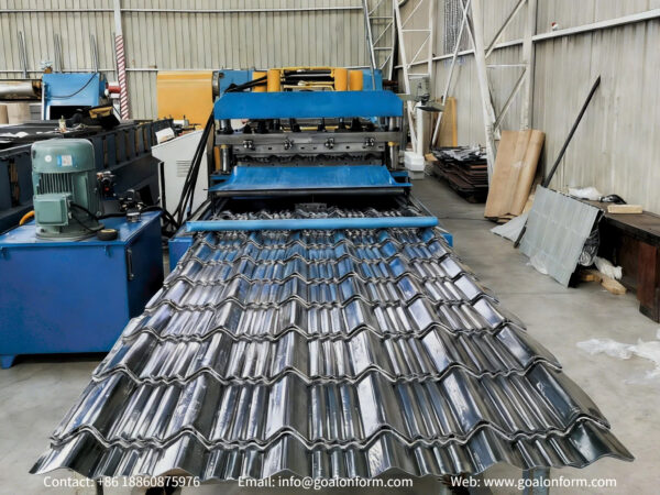 High-Speed Long Span Corrugated Roof Tile Roll Forming Machine Flying Hydraulic Cut Efficient