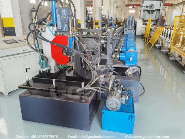 Point Welding Rack Step Beam Roll Forming Machine (1)