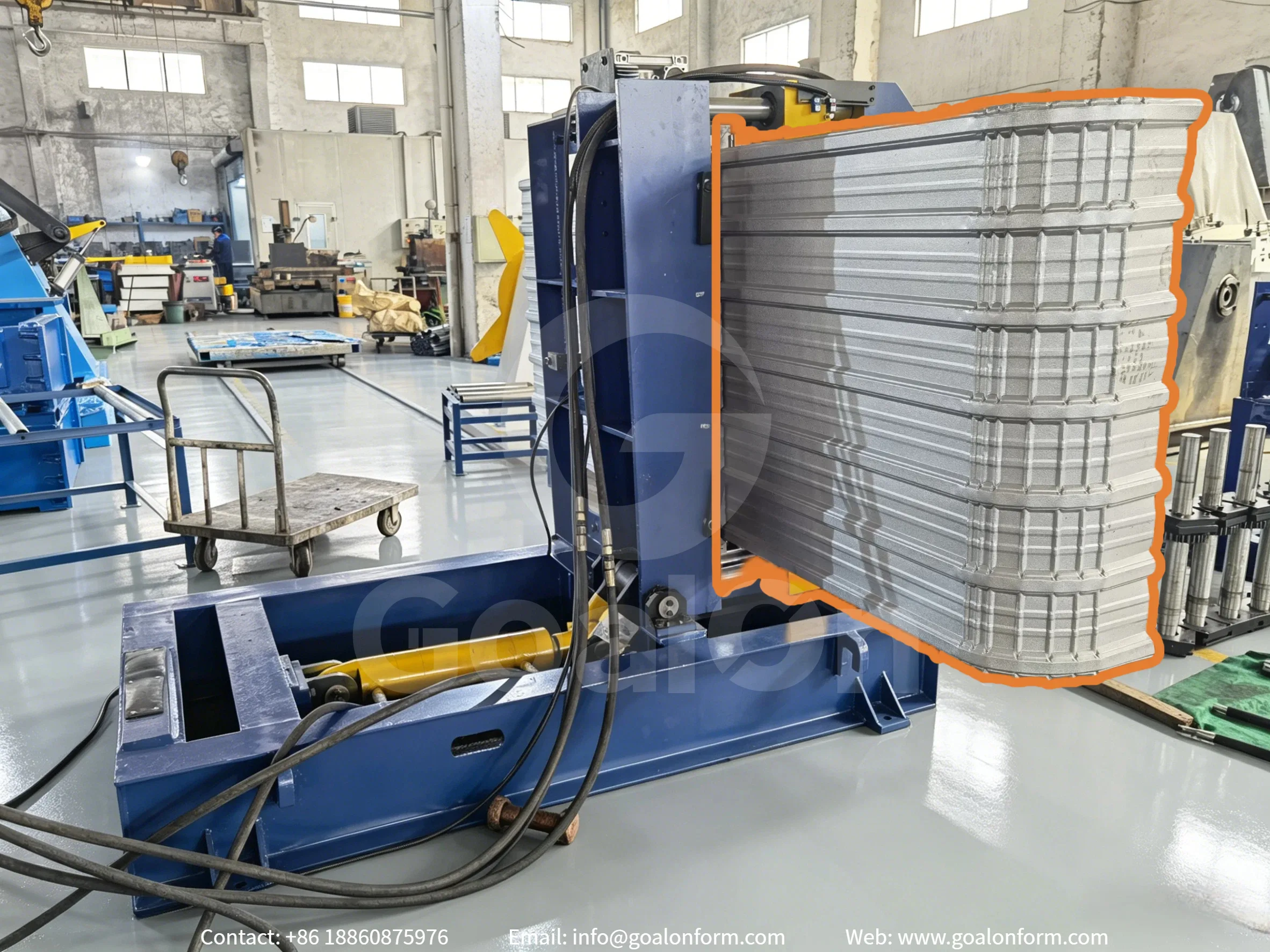roof panel curving machine