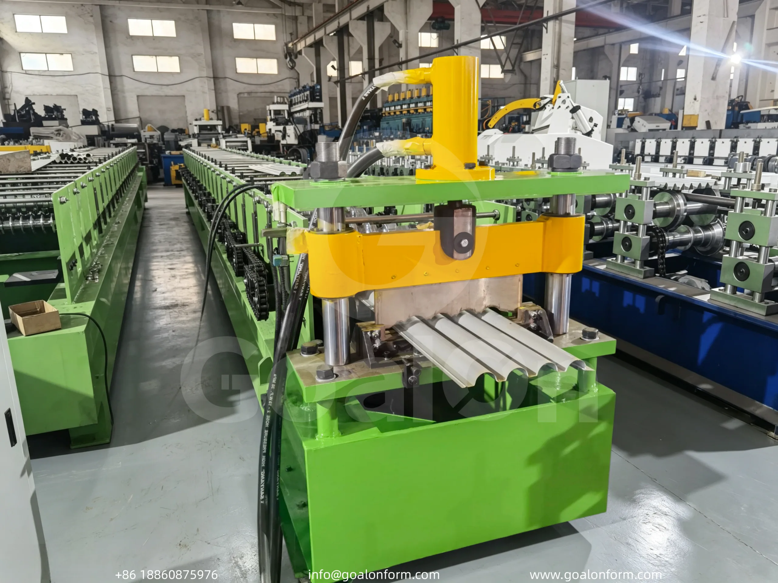 Half Round Wall Panel Roll Forming Machine