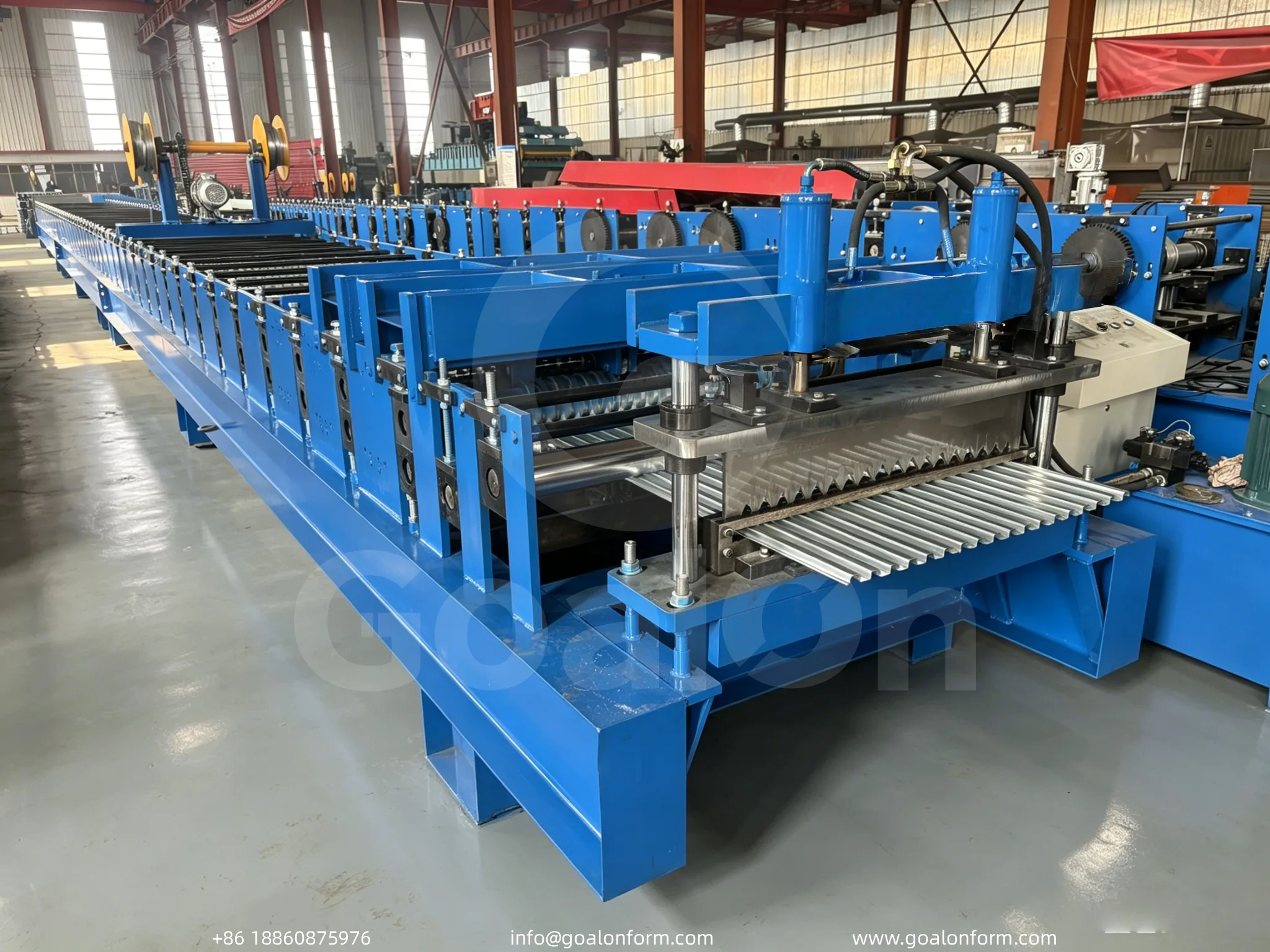 Great wall shape wall panel roll forming machine